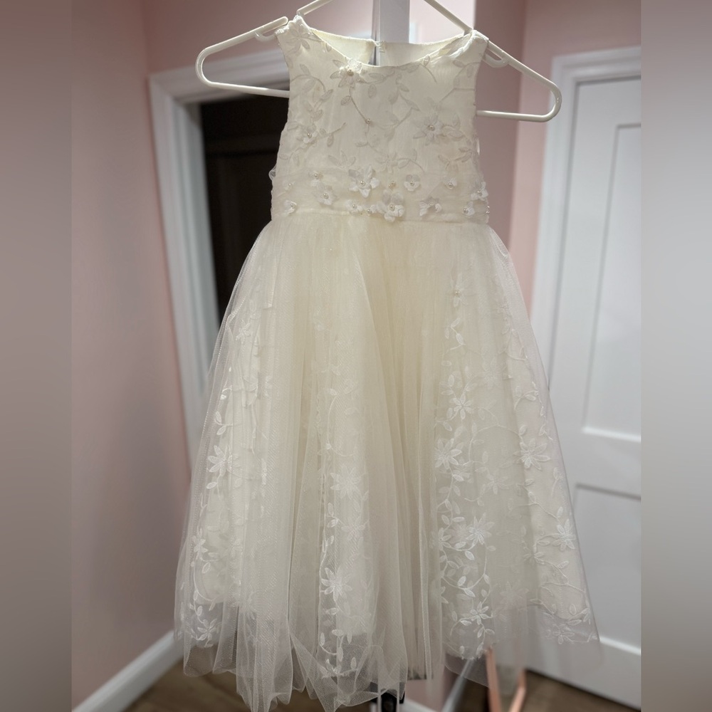 Charming Ivory Floral Kids Dress- flower girls, communion, worn once, perfect